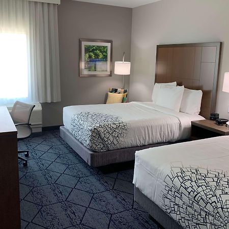 La Quinta Inn & Suites By Wyndham Round Rock Near Kalahari Exterior foto